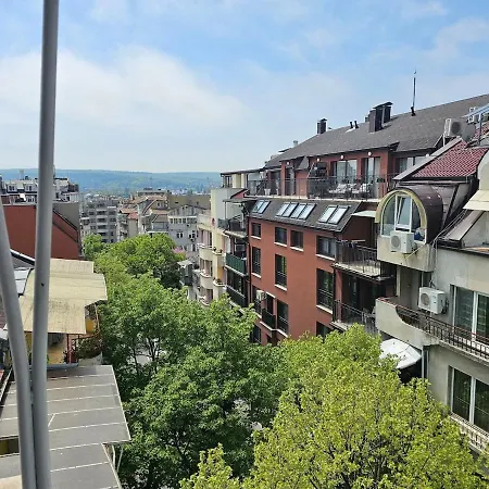 Apartment Opera - Classy - Center Of Town - 2 Bedroom Warna